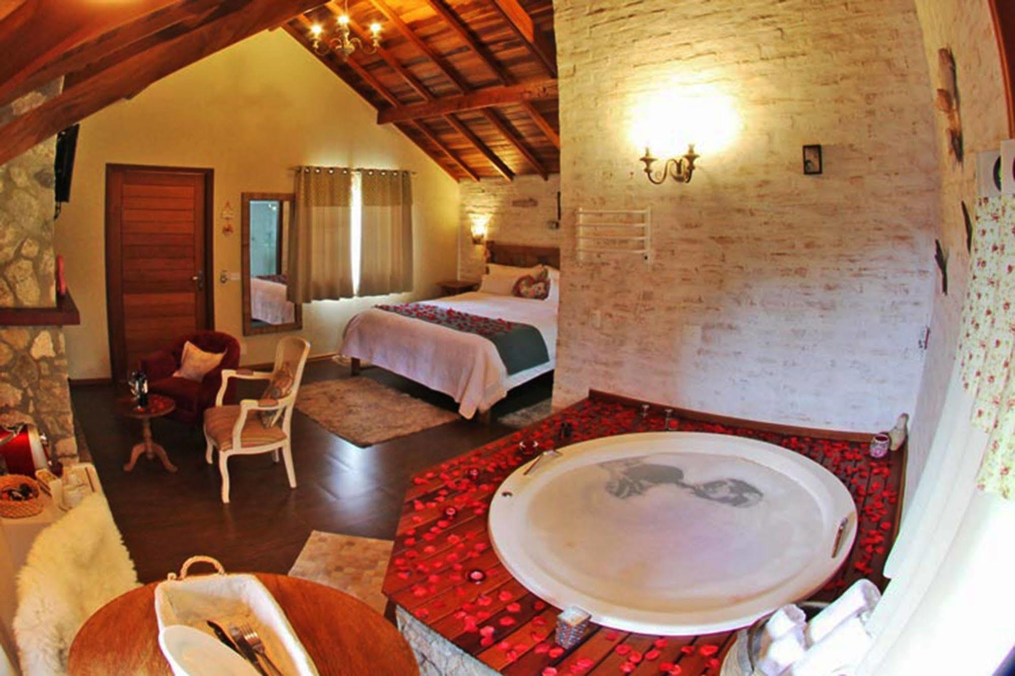 Pousada Villa Monte Verde Buitenkant foto